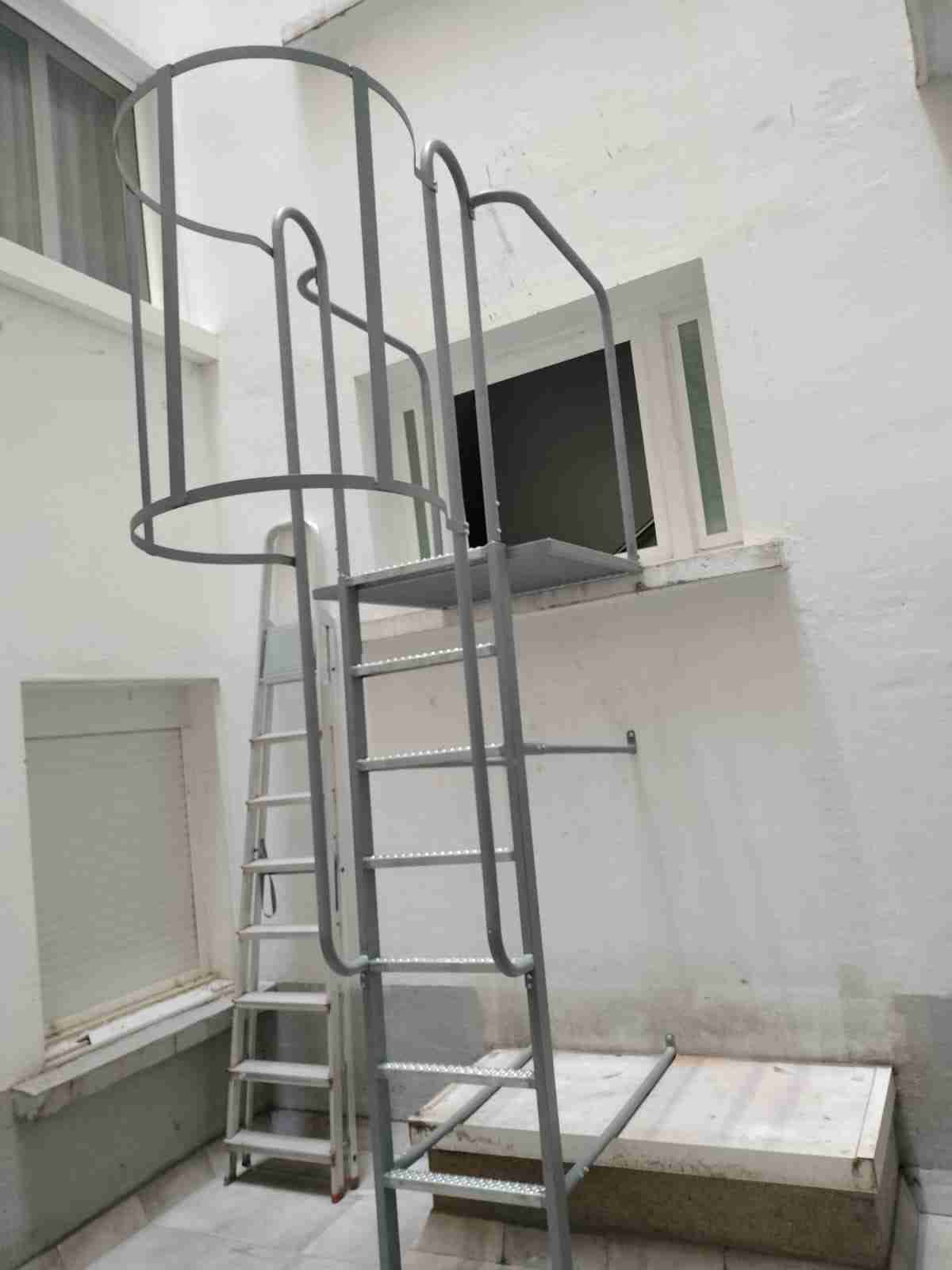 op_escaleras_seguridad_2