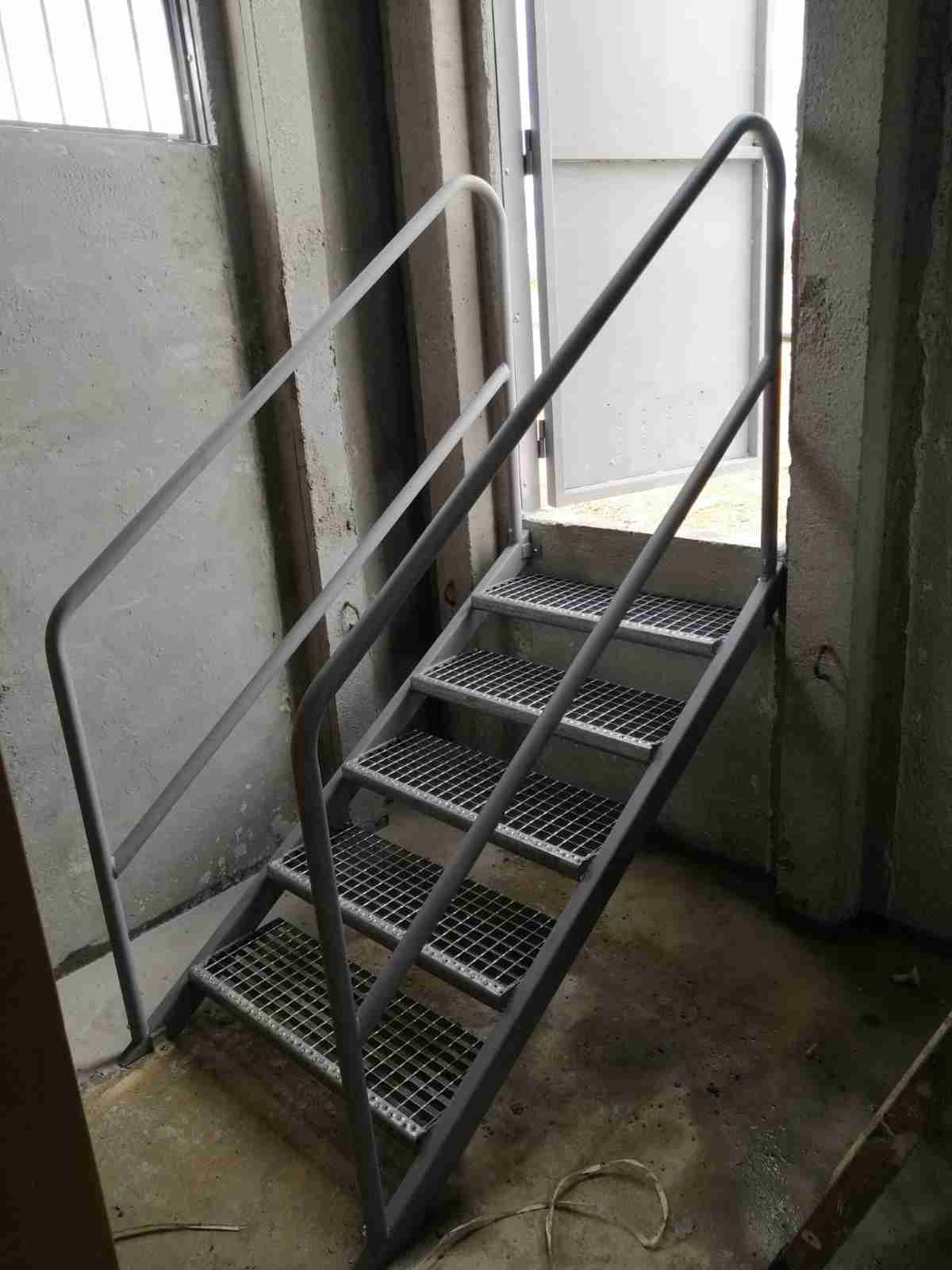 op_escaleras_seguridad_5